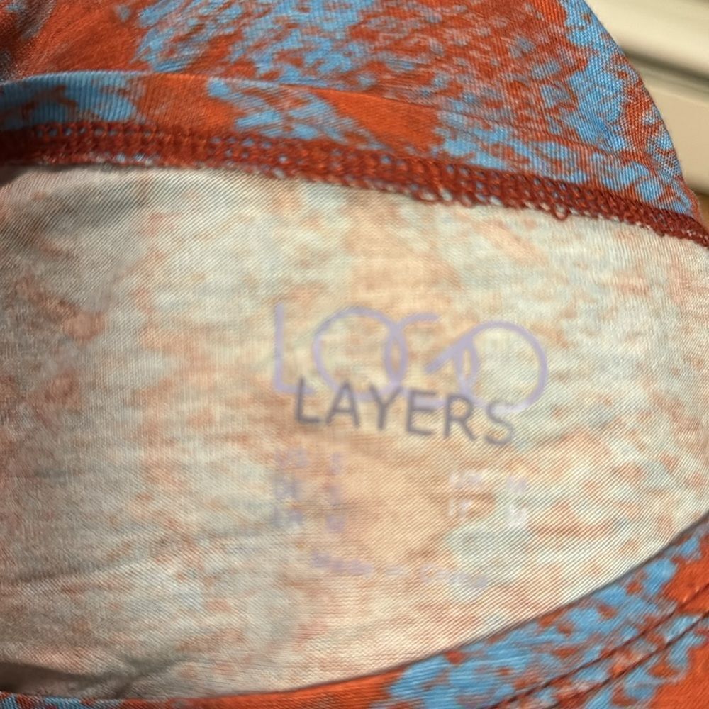 LOGO Layers robin egg blue/red snakeskin print stretch long tank. Small. - Picture 4 of 4